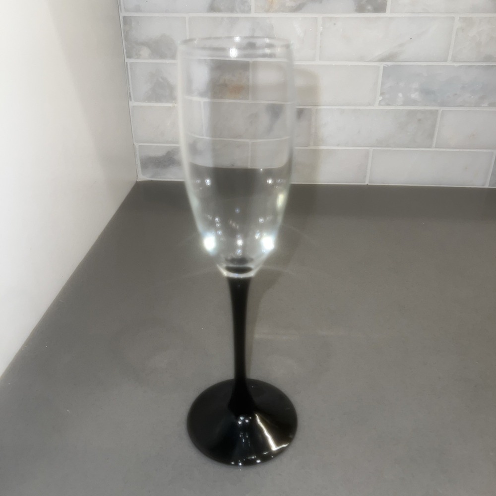 1-Vintage Luminarc France Domino Black Stem Champagne Flutes Clear Bowl